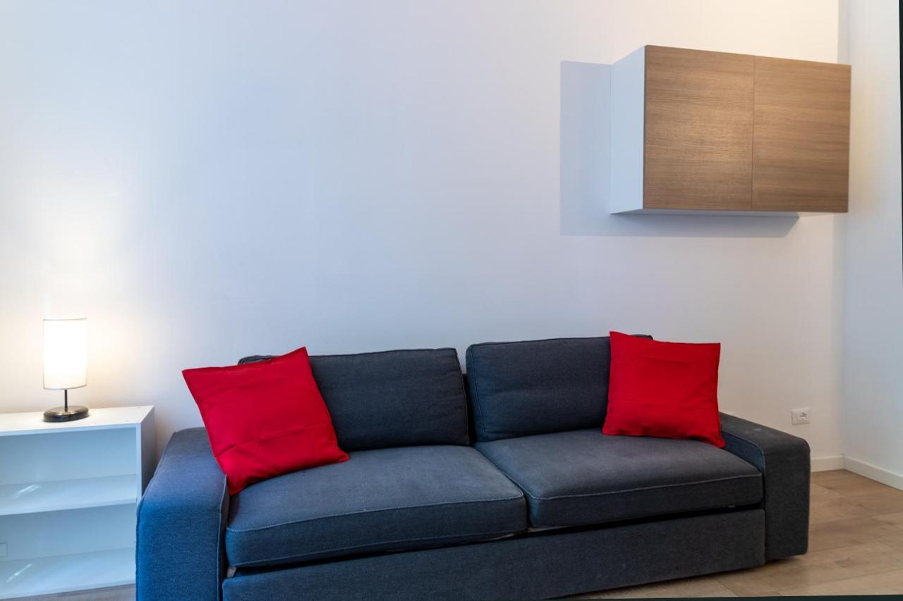 City Centre Apartment - 10 Minutes To Duomo - Free Wifi E Netflix 밀라노 외부 사진