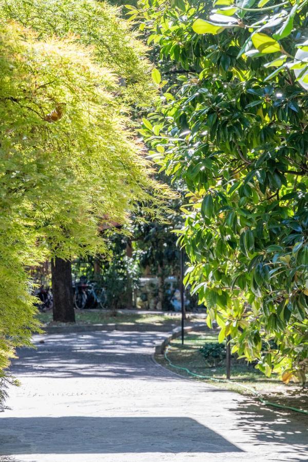 City Centre Apartment - 10 Minutes To Duomo - Free Wifi E Netflix 밀라노 외부 사진